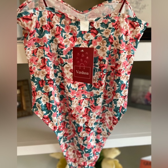 Versusa Bodysuit floral Brand New Sz M NWT - Picture 2 of 5